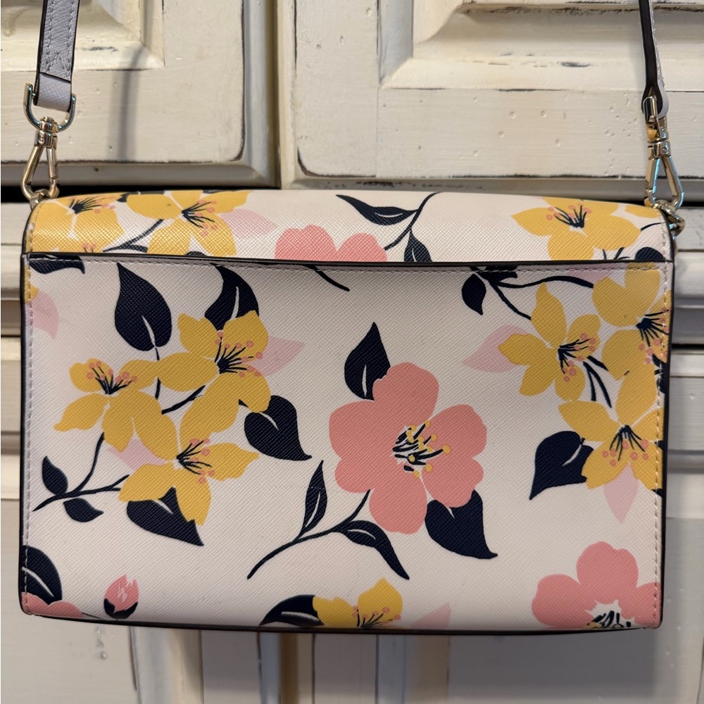 kate spade ♠️ Lily Blossom Print Convertible Crossbody - Picture 5 of 12